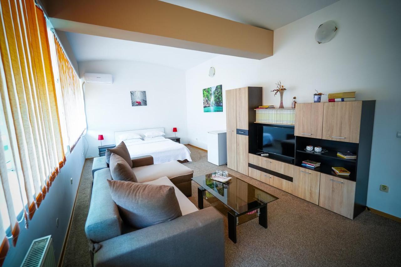 Pensiunea Dolce Timişoara Extérieur photo