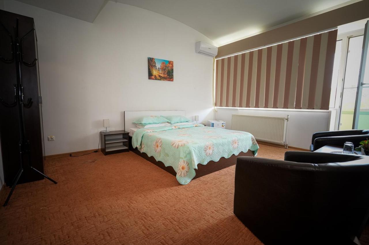 Pensiunea Dolce Timişoara Extérieur photo
